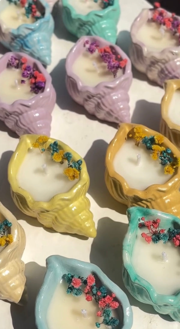 Seashell Bloom Candle