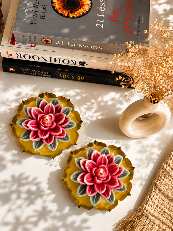 Padma Aura – Handmade Lotus Urli candle